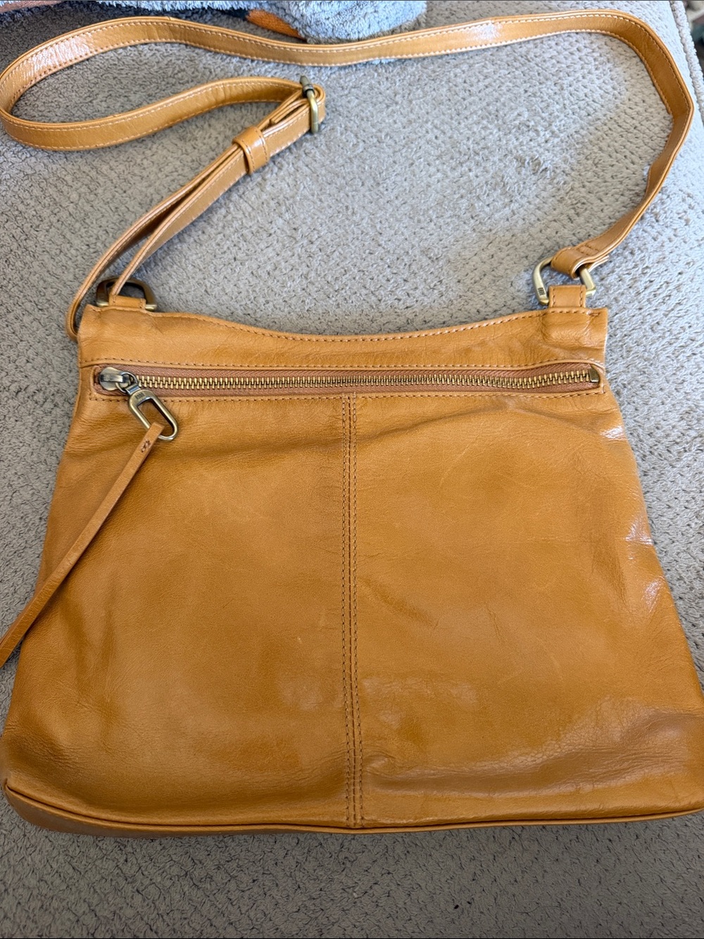 HOBO Cambel /Tan Leather Crossbody Bag with Front Zip